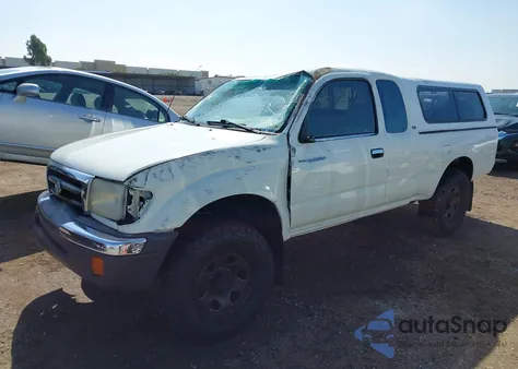 1998 Toyota Tacoma Prerunner z USA, uszkodzony, nr VIN 4TASM92N4WZ166029